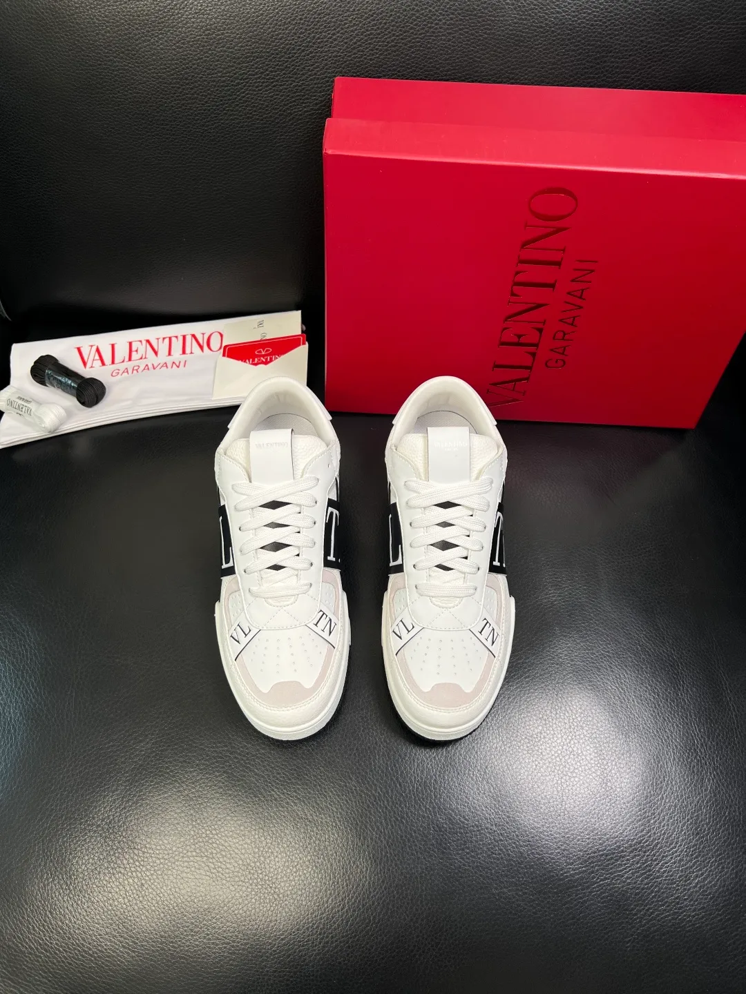 Men's shoes 💰660 VALENTINO High quality top craftsmanship Valentino, sports sneakers counter synchronization, uppers imported from Italy, high-quality splicing colorful complex crafts, imported cowhide lining soft and comfortable, soles: original soles specially provided by the original factory, T men's shoes 💰U exclusive movable molded soles super comfortable, original factory and single goods, welcome to compare, couple size 39-44 (customized 45)